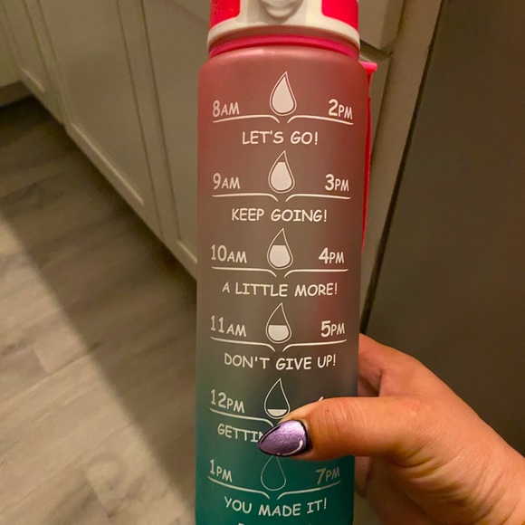 Water bottle - Picture 1 of 3